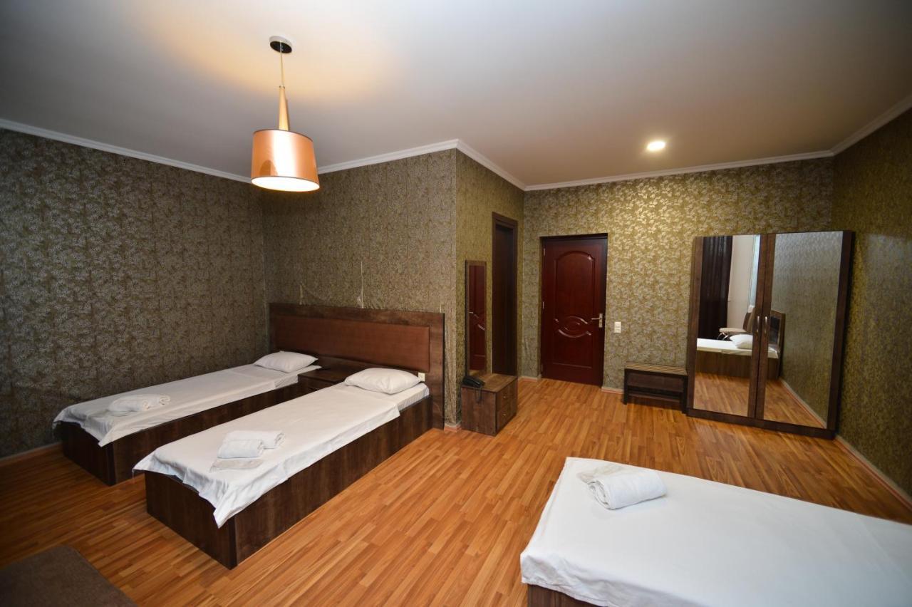 Green Hotel บาทูมิ ภายนอก รูปภาพ