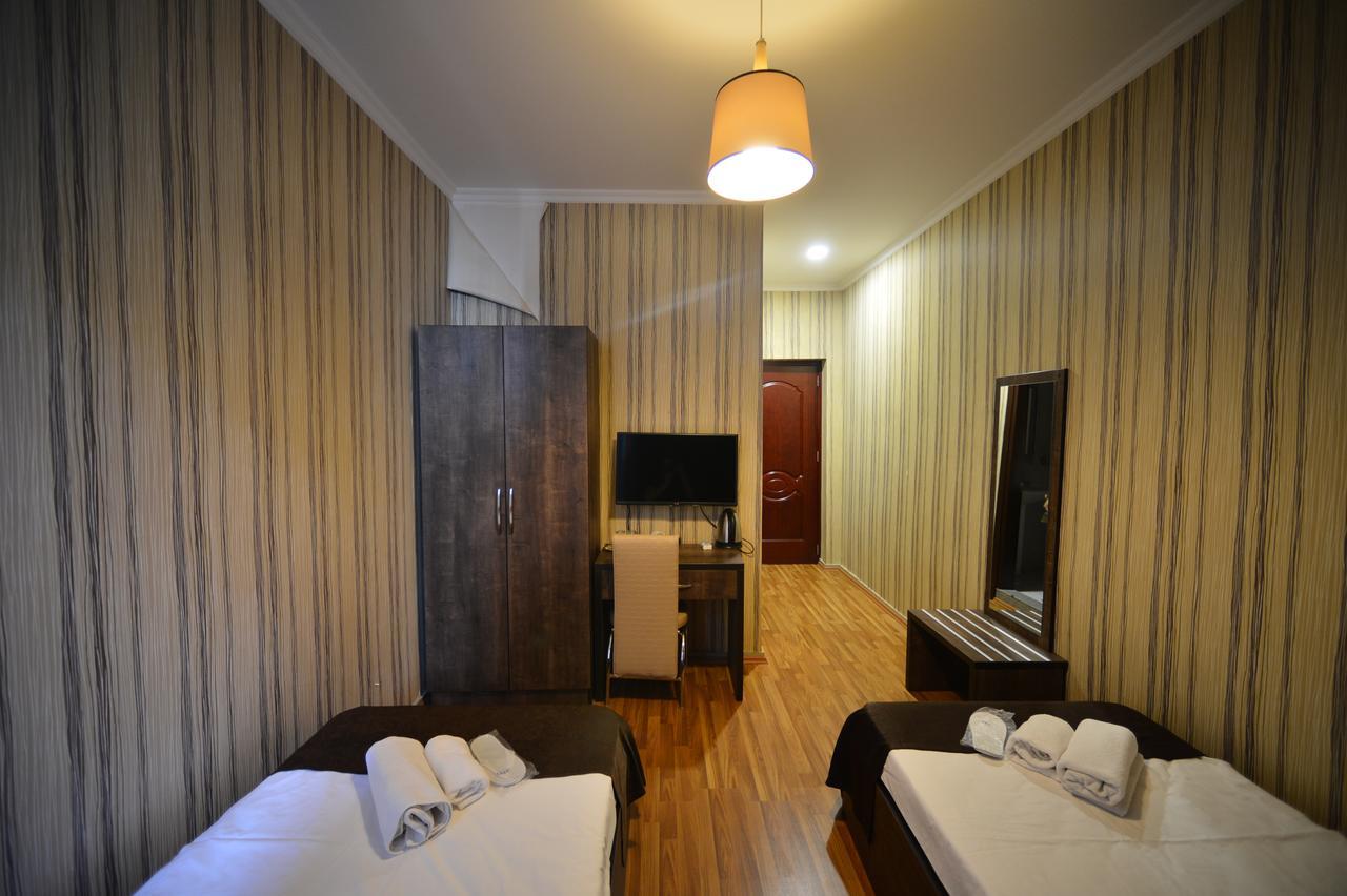 Green Hotel บาทูมิ ภายนอก รูปภาพ