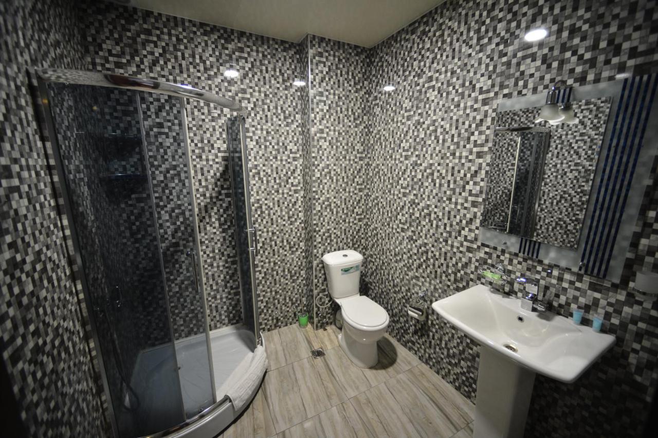Green Hotel บาทูมิ ภายนอก รูปภาพ