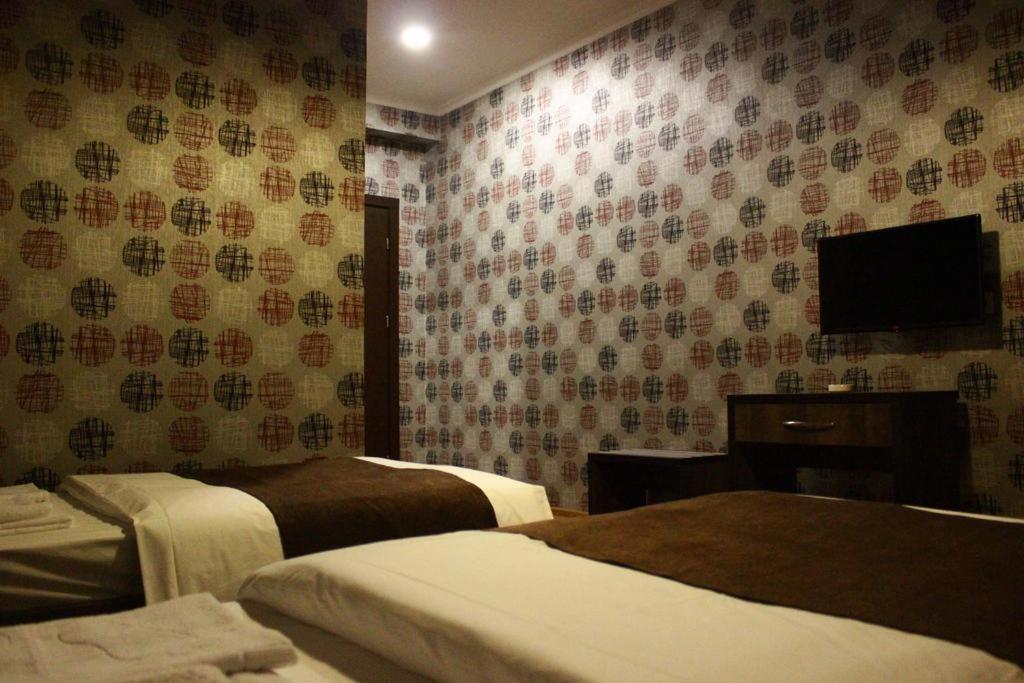 Green Hotel บาทูมิ ภายนอก รูปภาพ