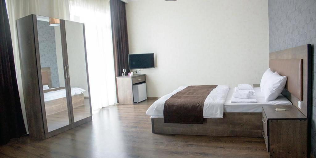 Green Hotel บาทูมิ ภายนอก รูปภาพ