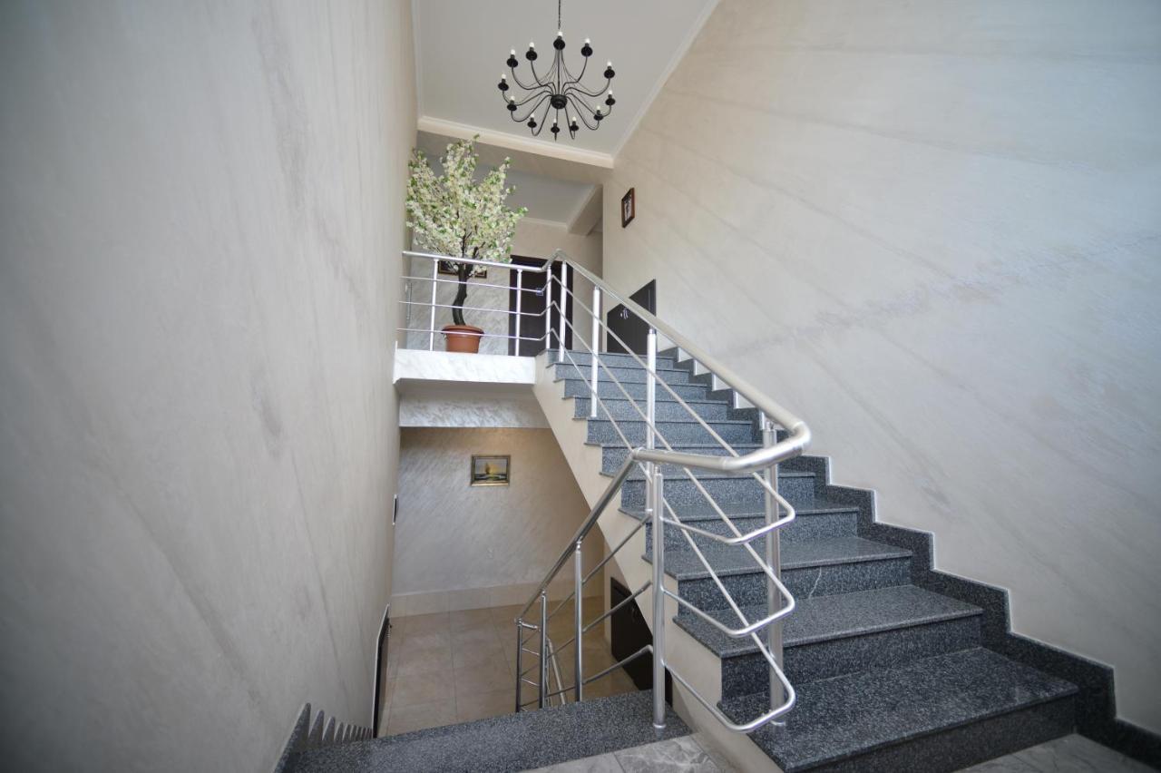 Green Hotel บาทูมิ ภายนอก รูปภาพ