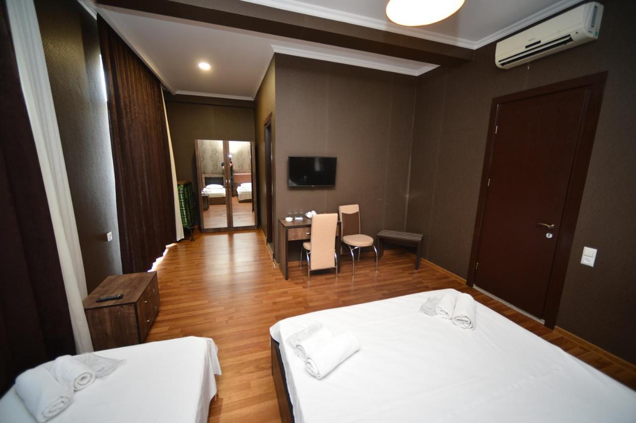 Green Hotel บาทูมิ ภายนอก รูปภาพ