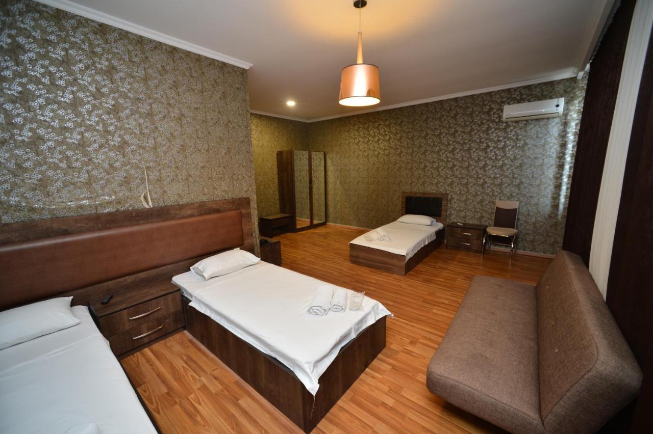 Green Hotel บาทูมิ ภายนอก รูปภาพ