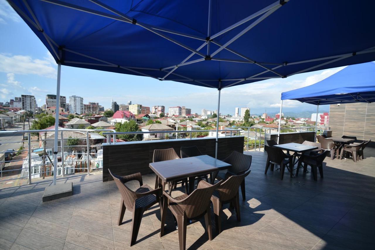 Green Hotel บาทูมิ ภายนอก รูปภาพ